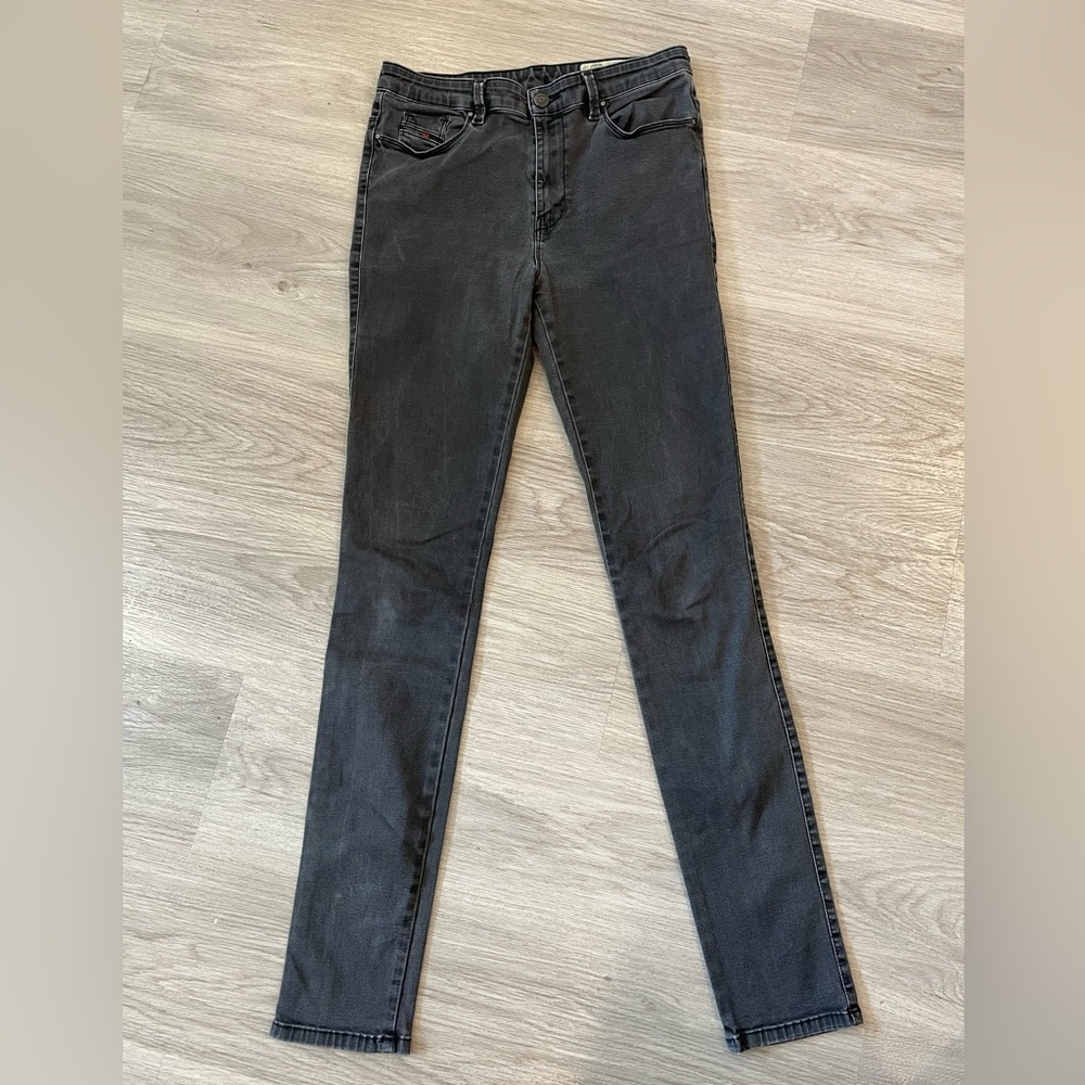 DIESEL Skinzee-High Super Slim Skinny High Waist Grey Denim Jeans. Size 28
